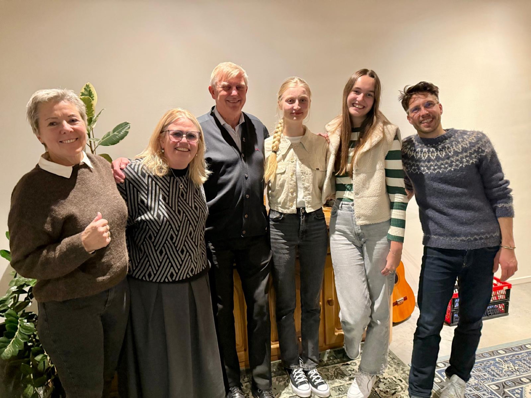 Anna en Hannah met tour leaders – blijvende vriendschappen na de EYT